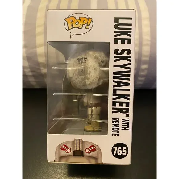 Funko Pop Star Wars:  Luke Skywalker With Remote - Picture 2 of 6